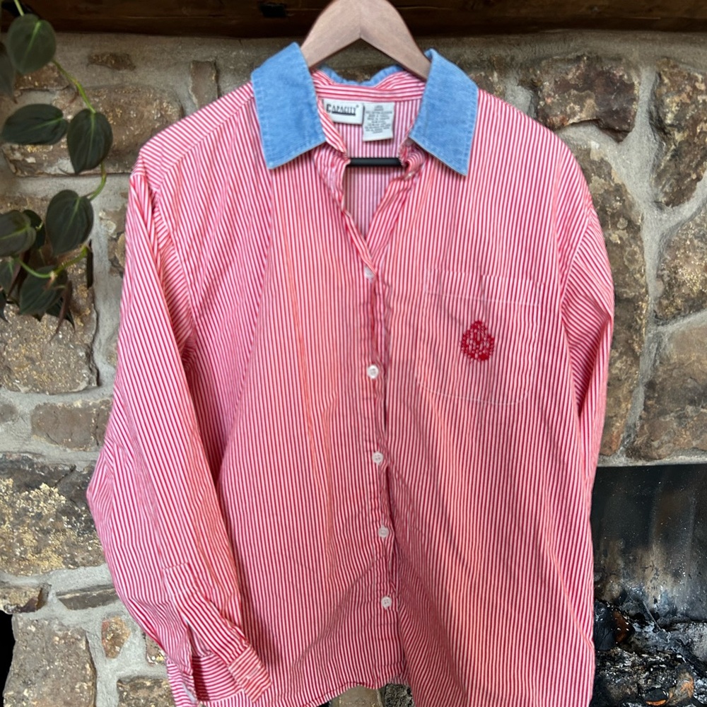 Vintage Striped Button-Up Shirt with Blue Denim Collar
